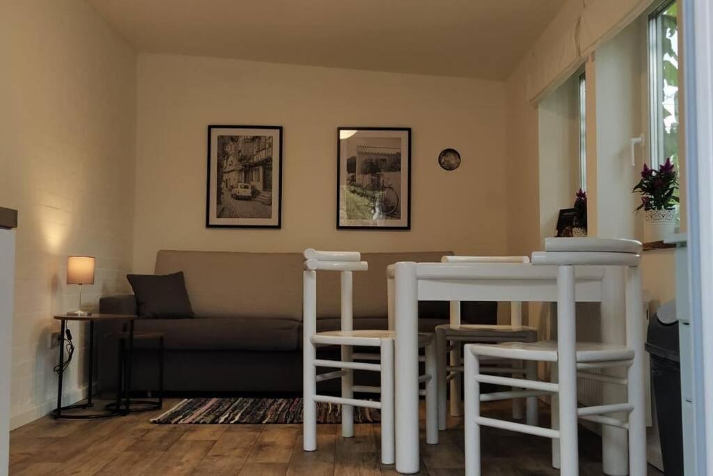 Fairschlafen - Gartenwohnung Buecken Bagian luar foto
